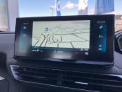 PEUGEOT 5008 2021 (71)