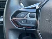PEUGEOT 5008 2021 (71)