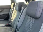PEUGEOT 5008 2021 (71)