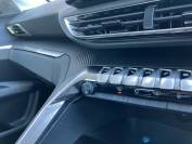 PEUGEOT 5008 2021 (71)