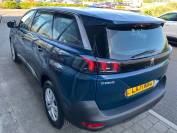 PEUGEOT 5008 2021 (71)