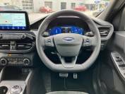 FORD KUGA 2023 (72)