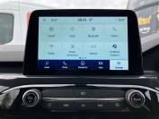 FORD KUGA 2023 (72)