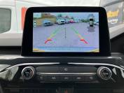 FORD KUGA 2023 (72)