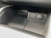 FORD KUGA 2023 (72)