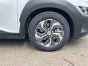 HYUNDAI KONA 2022 (22)