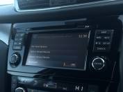 NISSAN QASHQAI 2017 (67)