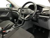 VOLKSWAGEN T-CROSS 2020 (20)