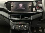 VOLKSWAGEN T-CROSS 2020 (20)