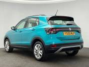 VOLKSWAGEN T-CROSS 2020 (20)