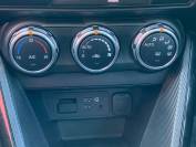 MAZDA 2 2022 (22)