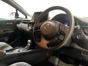 TOYOTA C-HR 2022 (22)