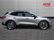 FORD KUGA 2022 (22)