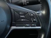 NISSAN QASHQAI 2018 (18)