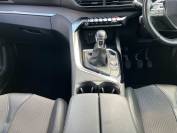 PEUGEOT 5008 2022 (71)