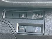 PEUGEOT 5008 2022 (71)