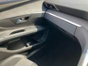 PEUGEOT 5008 2022 (71)