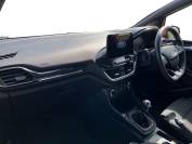 FORD FIESTA 2021 (21)