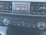 VAUXHALL COMBO CARGO 2022 (22)