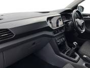 VOLKSWAGEN T-CROSS 2020 (69)