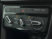 VOLKSWAGEN T-CROSS 2020 (69)