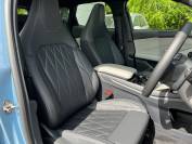 FORD EXPLORER 2024 (74)