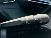 PEUGEOT 208 2021 (21)