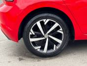 VOLKSWAGEN POLO 2018 (18)