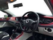 VOLKSWAGEN POLO 2018 (18)