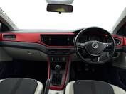 VOLKSWAGEN POLO 2018 (18)