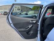 FORD FIESTA 2021 (21)