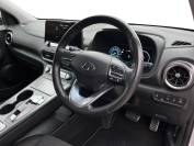HYUNDAI KONA 2022 (22)