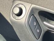 VOLKSWAGEN POLO 2013 (63)