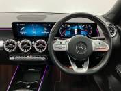 MERCEDES-BENZ GLB 2022 (22)