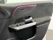 MERCEDES-BENZ GLB 2022 (22)