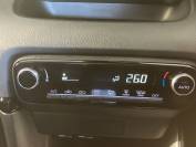MAZDA 2 HYBRID 2024 (74)
