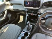 PEUGEOT 2008 2023 (73)