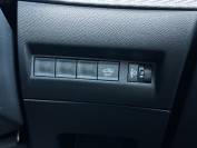 PEUGEOT 2008 2023 (73)