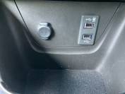 VAUXHALL CROSSLAND 2022 (22)