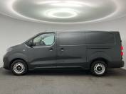 VAUXHALL VIVARO 2024 (74)