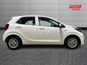 KIA PICANTO 2021 (71)