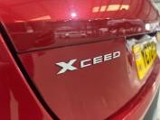 KIA XCEED 2022 (72)