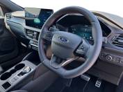 FORD KUGA 2024 (74)