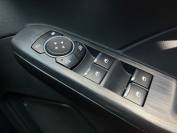 FORD KUGA 2024 (74)