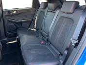 FORD KUGA 2024 (74)