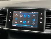 PEUGEOT 308 2018 (68)