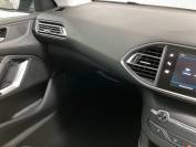 PEUGEOT 308 2018 (68)