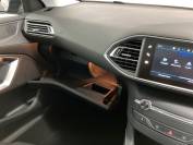 PEUGEOT 308 2018 (68)