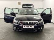PEUGEOT 308 2018 (68)