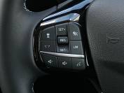 FORD KUGA 2024 (74)